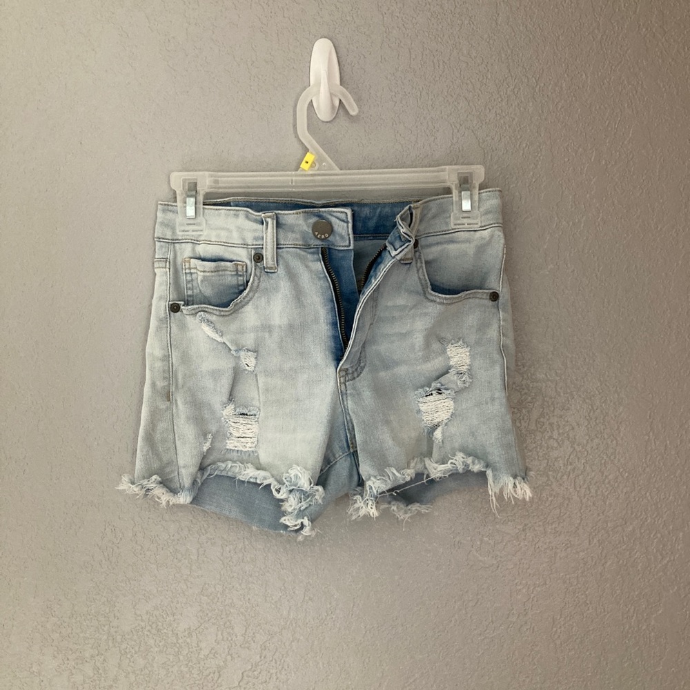 light wash distressed aeropostale denim shorts